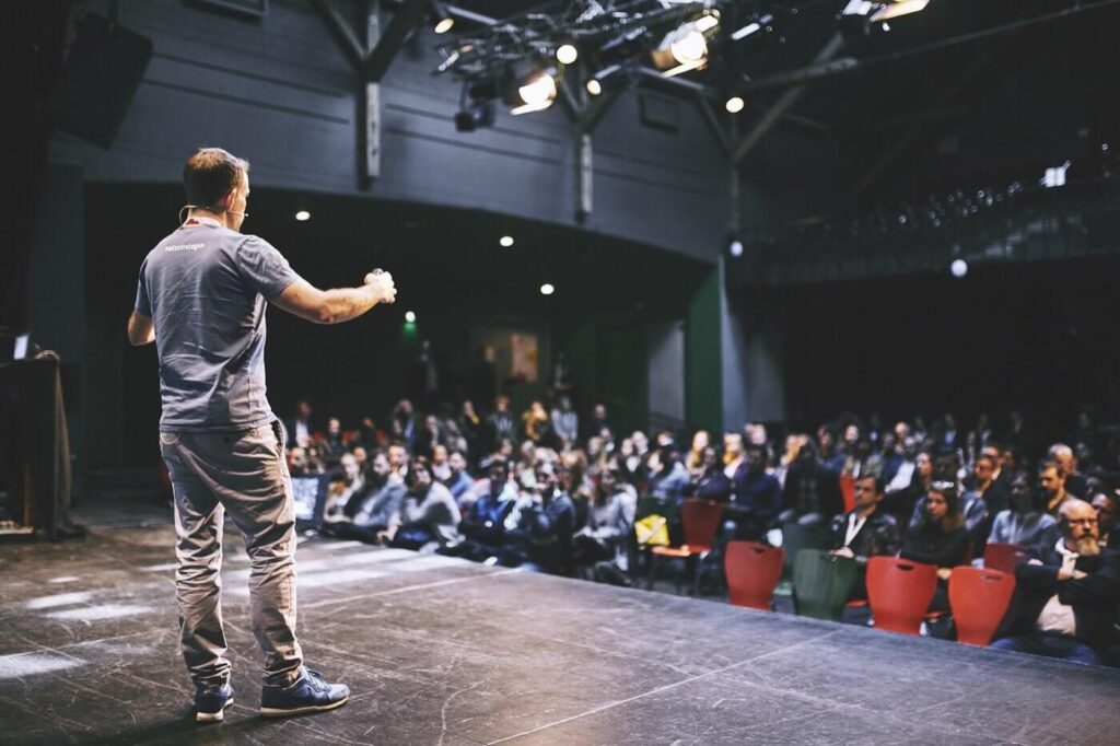 André Hellmann auf der Tollhaus-Bühne bei der hallo.digital Convention 2017